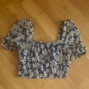 American Eagle Outfitters Daisy Puff Sleeve Crop Top - Blue and White